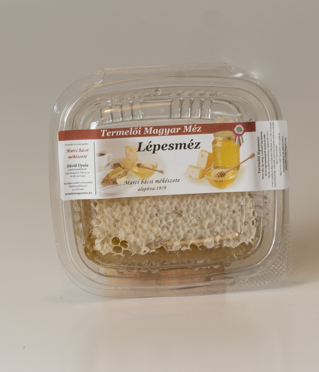 L&eacute;pesm&eacute;z - kb. 0,25-0,3 kg-os l&eacute;pszelet, műanyag t&aacute;lc&aacute;ban