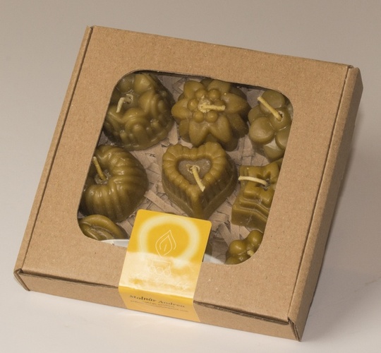 Viaszterm&eacute;kek &eacute;s gyerty&aacute;k