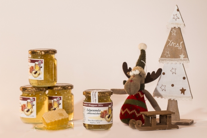 Lépesméz 4 x 0,25 kg kiszerelésben léppel